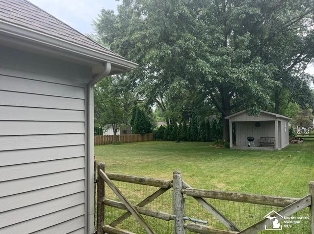 3405 Shadywood Drive, Bedford Twp, MI 48144