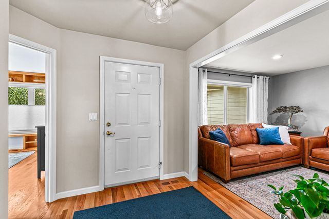 3115 Salishan Court, Medford, OR 97504