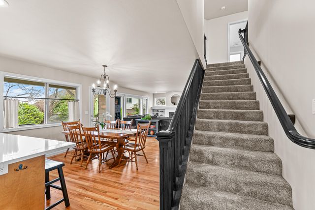 3115 Salishan Court, Medford, OR 97504