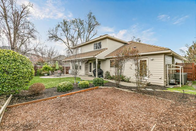 3115 Salishan Court, Medford, OR 97504