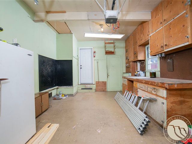 517 Nelson Drive, Billings, MT 59102