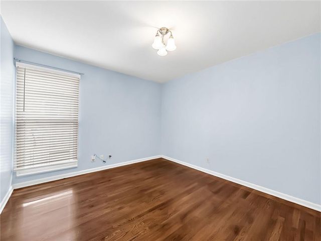 4426 Jarboe Street 5, Kansas City, MO 64111