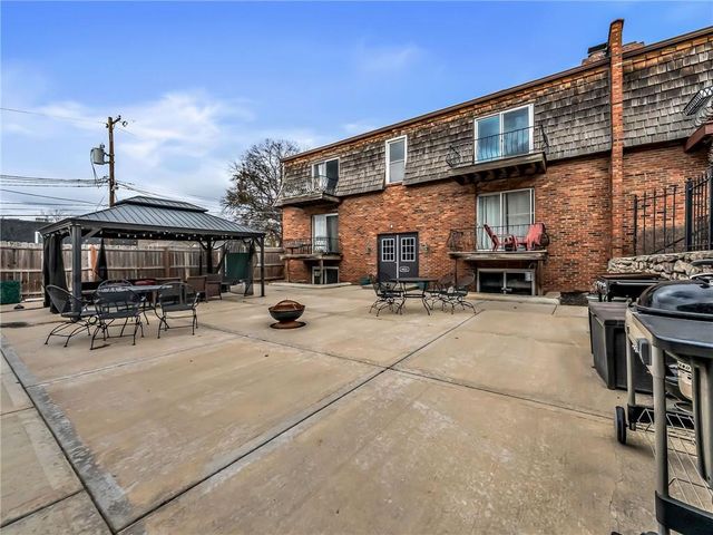 4426 Jarboe Street 5, Kansas City, MO 64111