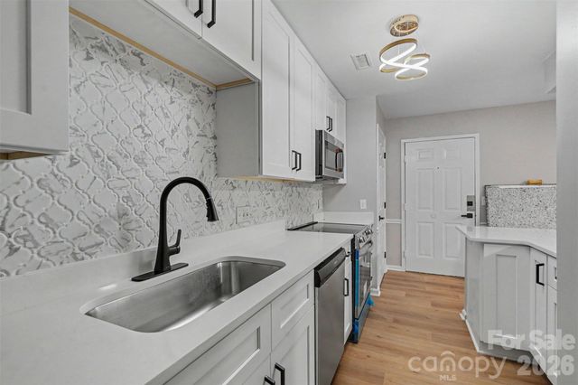 6260 Rosecroft Drive 6260, Charlotte, NC 28215
