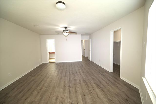 19010 Remington Springs Dr, Houston, TX 77073