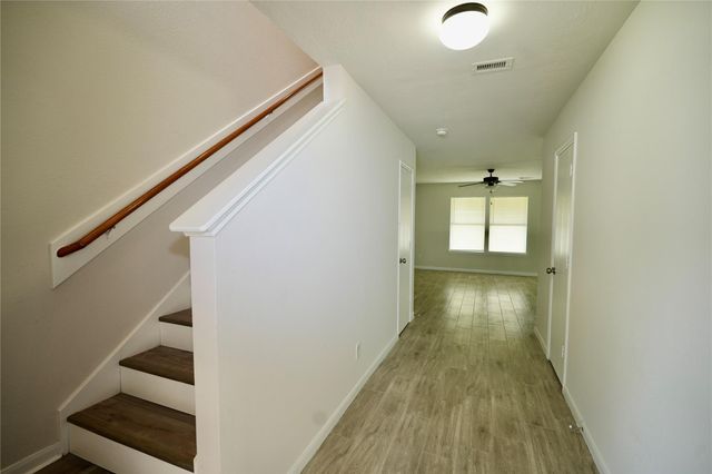 19010 Remington Springs Dr, Houston, TX 77073