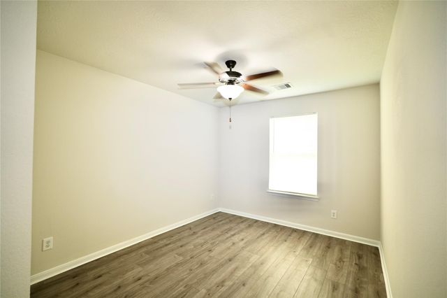 19010 Remington Springs Dr, Houston, TX 77073