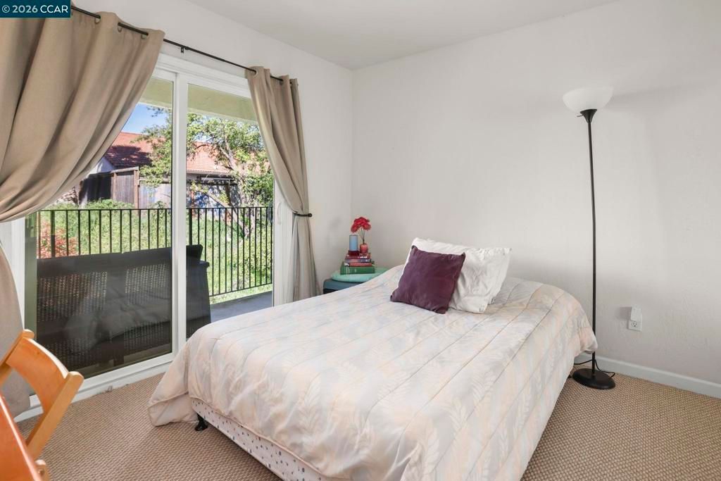 Image 18 of property listing at 61 61 Meadowbrook Cir, Pittsburg, CA 94565