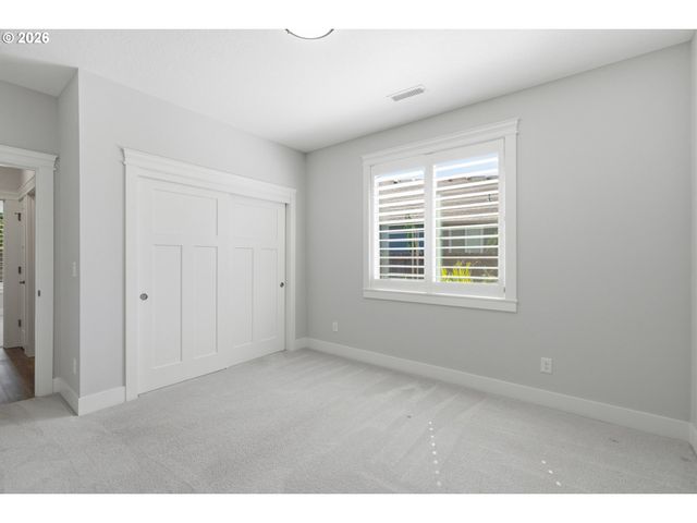 1285 S FIELDCREST Dr, Ridgefield, WA 98642