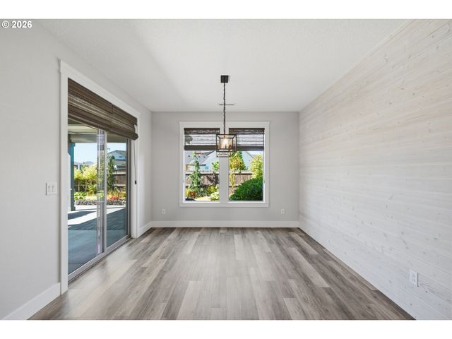 1285 S FIELDCREST Dr, Ridgefield, WA 98642