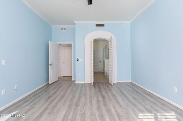 10706 N Hewitt Place, Oro Valley, AZ 85737