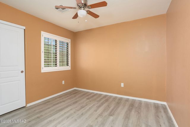 10706 N Hewitt Place, Oro Valley, AZ 85737