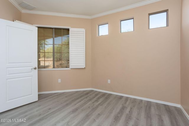 10706 N Hewitt Place, Oro Valley, AZ 85737