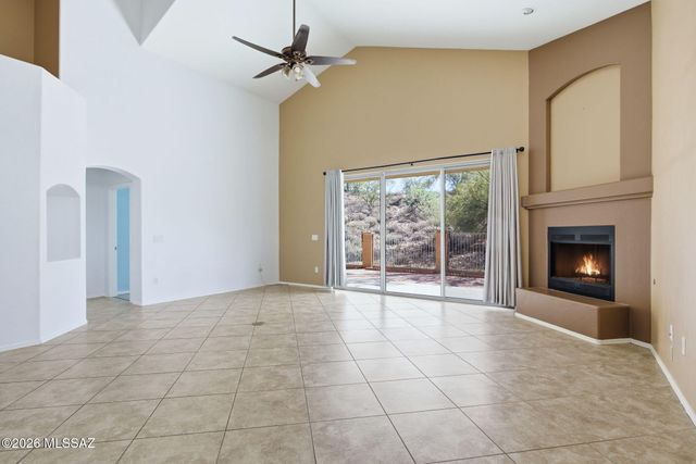 10706 N Hewitt Place, Oro Valley, AZ 85737