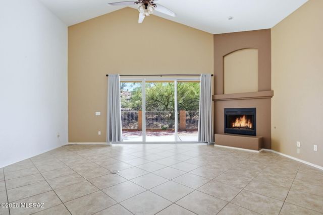 10706 N Hewitt Place, Oro Valley, AZ 85737