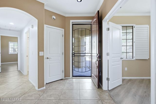 10706 N Hewitt Place, Oro Valley, AZ 85737