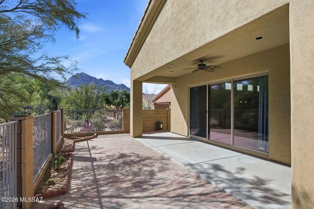 10706 N Hewitt Place, Oro Valley, AZ 85737