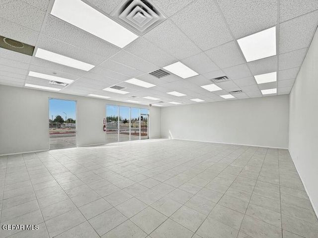 3300 GEORGE DIETER Drive, El Paso, TX 79936