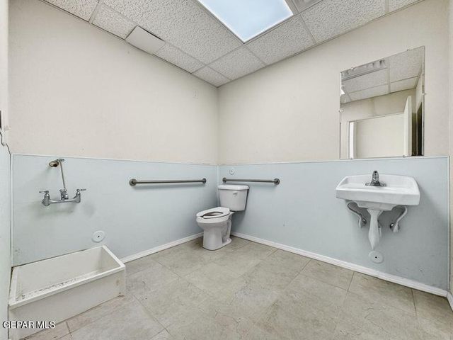 3300 GEORGE DIETER Drive, El Paso, TX 79936