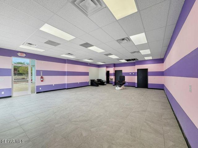 3300 GEORGE DIETER Drive, El Paso, TX 79936