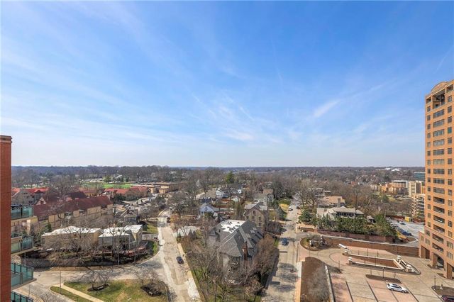 4950 Central Street 1001, Kansas City, MO 64112