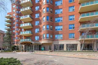 4950 Central Street 1001, Kansas City, MO 64112