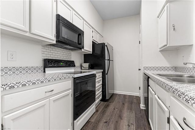 4938 April AVE, Virginia Beach, VA 23464