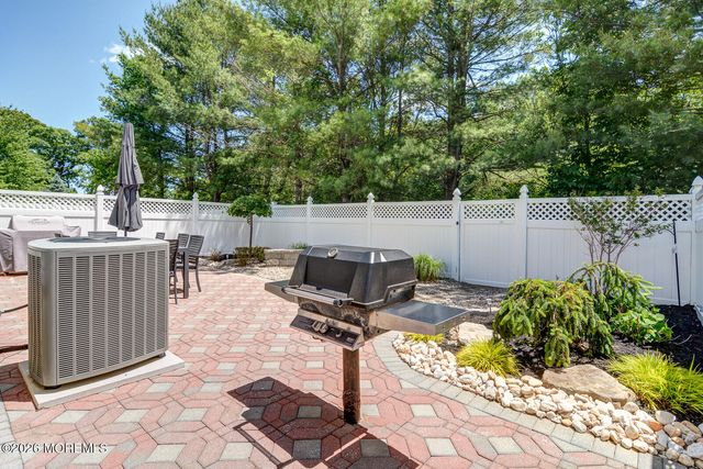 33 Barn Swallow Boulevard, Marlboro, NJ 07746
