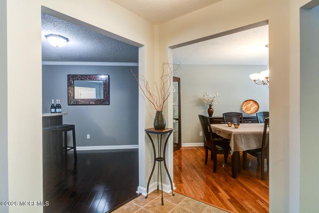 33 Barn Swallow Boulevard, Marlboro, NJ 07746