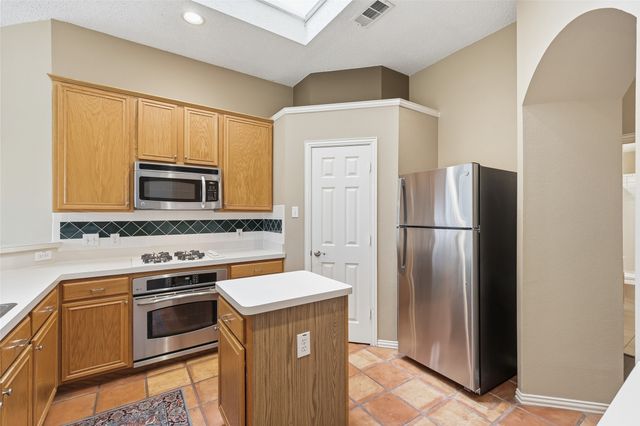 1232 Michael Avenue, Lewisville, TX 75077