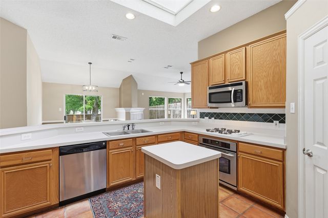 1232 Michael Avenue, Lewisville, TX 75077