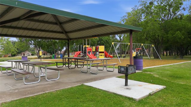 1232 Michael Avenue, Lewisville, TX 75077