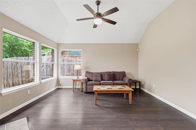 1232 Michael Avenue, Lewisville, TX 75077