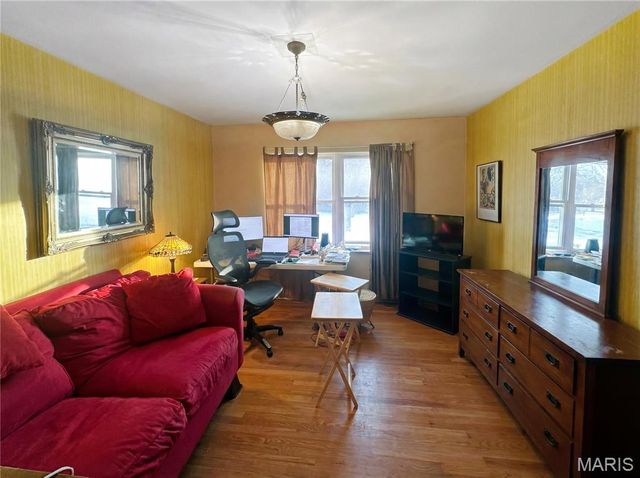 7522 Amherst Avenue, University City, MO 63130