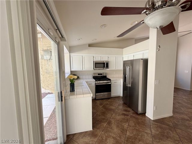 1813 Lyell Canyon Lane, Las Vegas, NV 89134