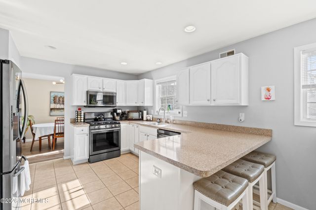 1409 Cable Avenue, Beachwood, NJ 08722