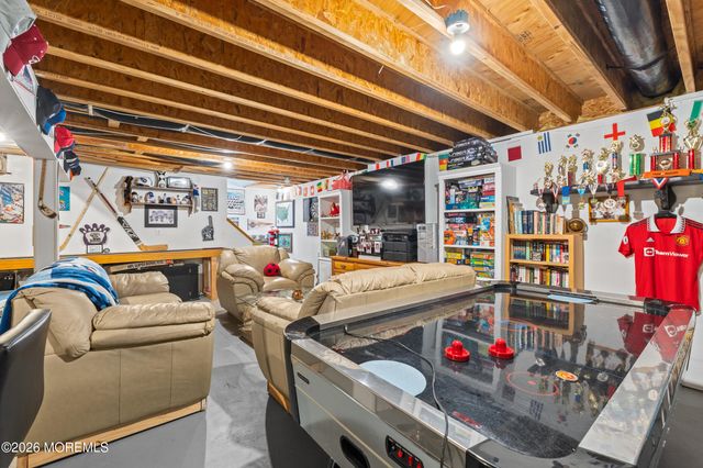 1409 Cable Avenue, Beachwood, NJ 08722