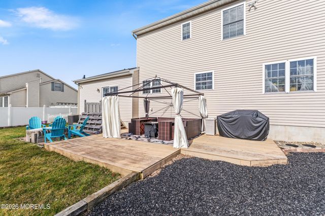 1409 Cable Avenue, Beachwood, NJ 08722