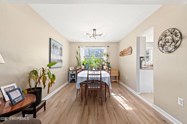 1409 Cable Avenue, Beachwood, NJ 08722