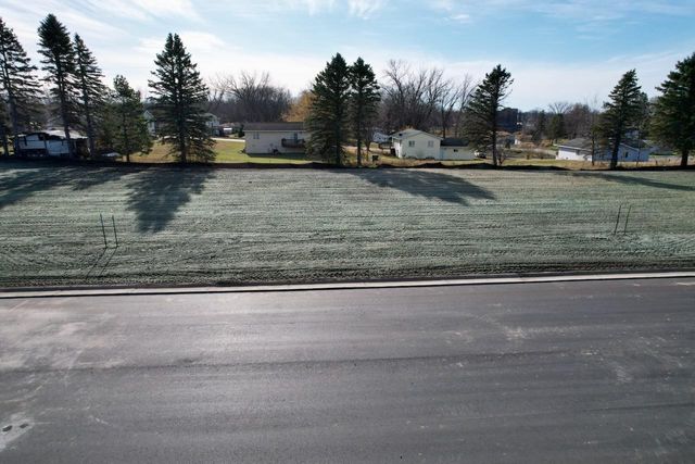 209 4th Avenue NE, Pelican Rapids, MN 56572