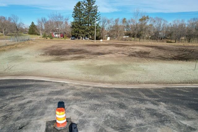 209 4th Avenue NE, Pelican Rapids, MN 56572