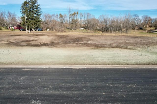 209 4th Avenue NE, Pelican Rapids, MN 56572