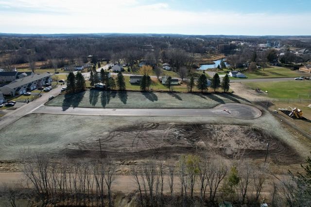 209 4th Avenue NE, Pelican Rapids, MN 56572