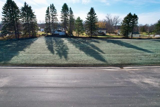 209 4th Avenue NE, Pelican Rapids, MN 56572