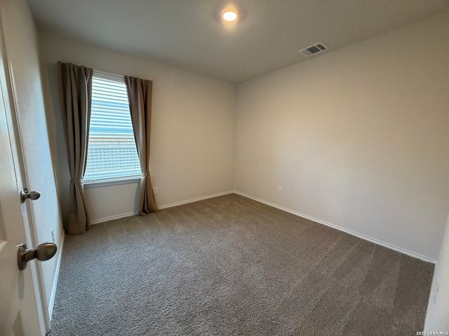 4042 BAY LEAF LOOP, Von Ormy, TX 78073