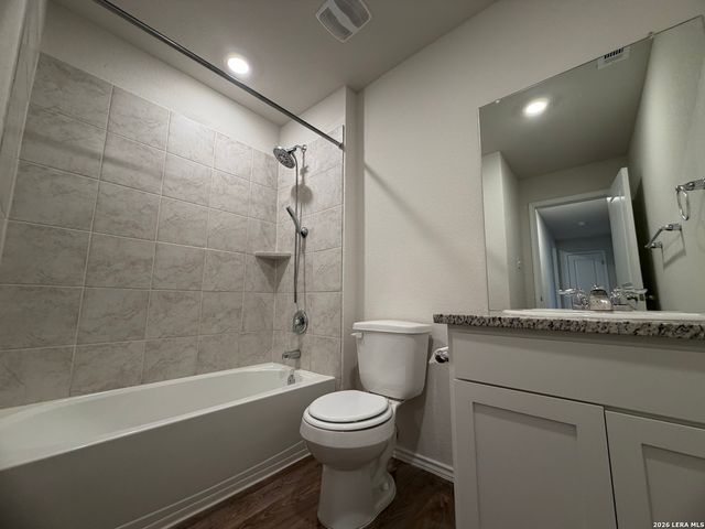 4042 BAY LEAF LOOP, Von Ormy, TX 78073