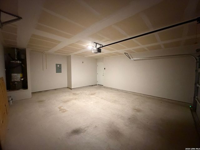 4042 BAY LEAF LOOP, Von Ormy, TX 78073