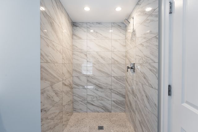 1725 N Honore Street 2R, Chicago, IL 60622