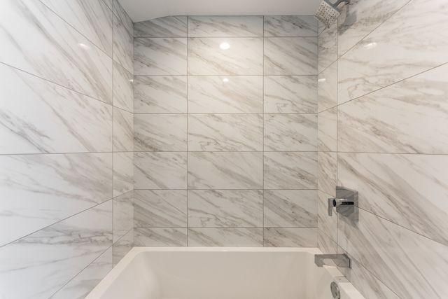 1725 N Honore Street 2R, Chicago, IL 60622