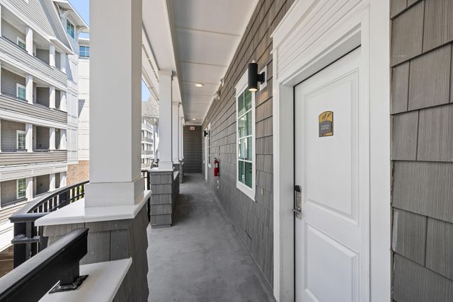 201 Henderson Resort Way, 2202, Destin, FL 32541